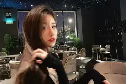 娱乐圈一日三爆瓜！同居、人设翻车、被滞留海外个个戳中眼球