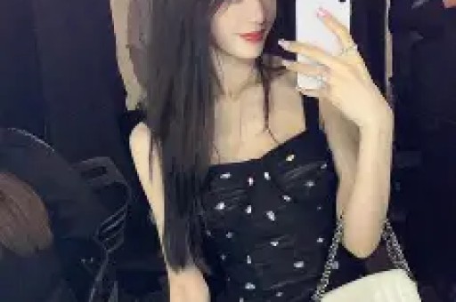 吃瓜群众吵翻！网红爆料是真是假？鹿晗直接报警让她求锤得锤